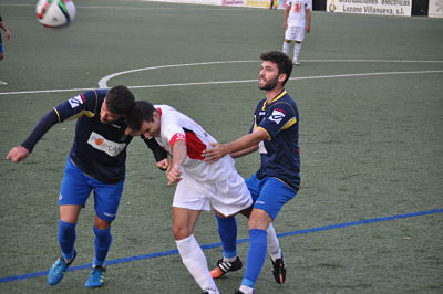El Guadix se llevó los tres puntos en un choque muy disputado 