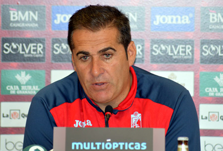 Sandoval en la rueda de prensa previa al encuentro ante el Rayo Vallecano (GRJ)