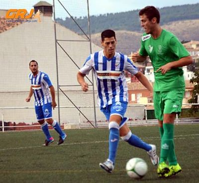 El Huétor Vega suma tres nuevos puntos 
