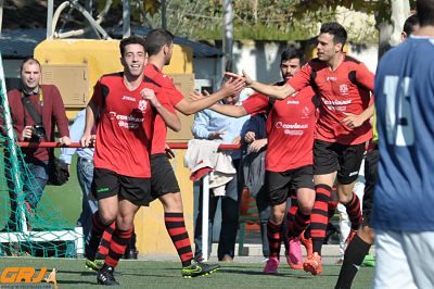 Los jugadores del Cúllar celebran el tanto del empate (BALDOMERO)