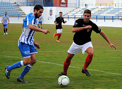 Alexis consiguió dos de los tres goles de su equipo (S. MUCHO MOTRIL) 