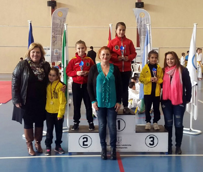 El pabellón de deportes de Salobreña acogió el Torneo de Navidad