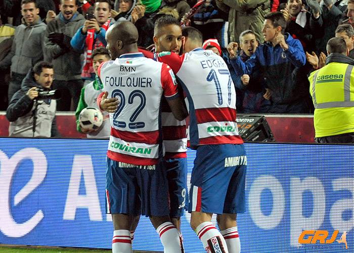 Los rojiblancos celebran el tando de El Arabi ante el Leganés (BALDOMERO)