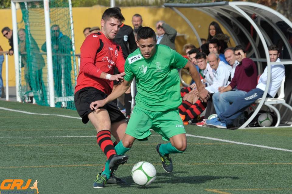 Los culleros se mostraron superior al CD Huétor Vega (J. M. BALDOMERO)