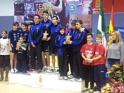 Los palistas granadinos brillaron en Baza 