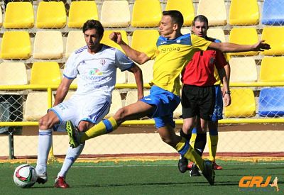 El Huétor Tájar consigue los tres puntos 