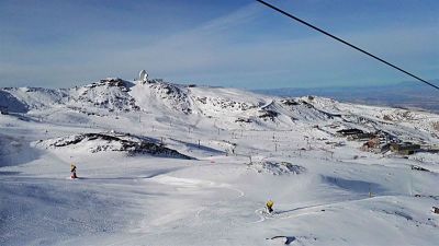 Sierra Nevada ya está teñida de blanco 