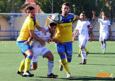 El Huétor Tájar mantiene el pulso 