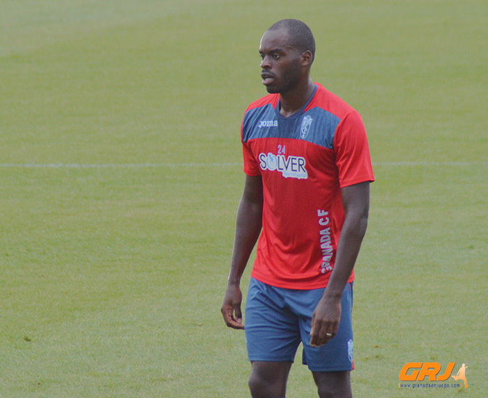 Musavu King se marcha sin haber debutado (GRJ)