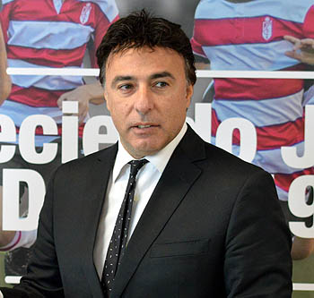 Pinna durante la presentación de los últimos fichajes 