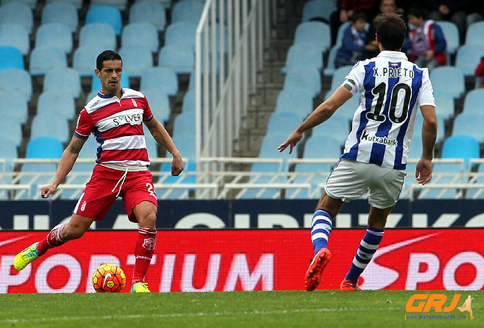 Ricardo Costa durante una acción en el partido en Anoeta (LOF)