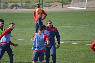 Sandoval intentará reconducir la situación 