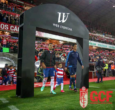 La firma ya está presente en los partido del Granada CF