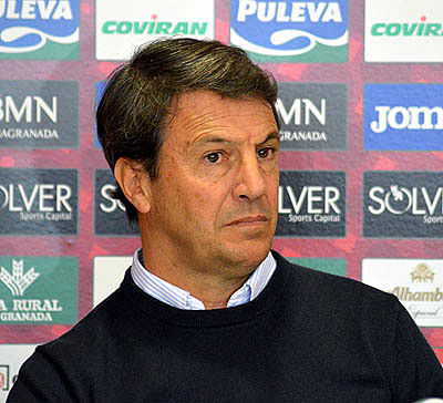 González en su presentación como nuevo técnico del Granada 