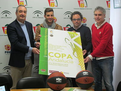 Presentación de las copas de baloncesto 