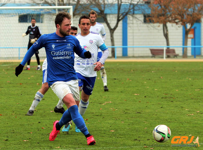 Los azulillos no opusieron resistencia al Vélez CF (JESÚS HURTADO)