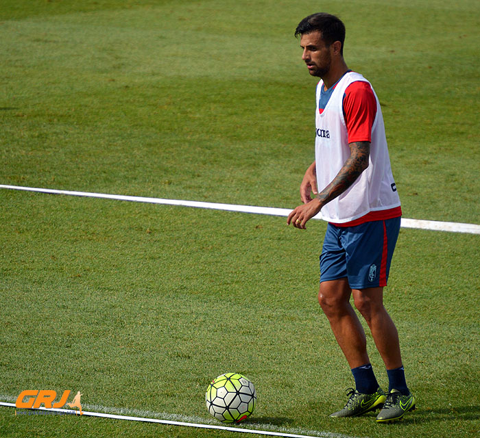 Javi Márquez ya entrena con el grupo (GRJ)