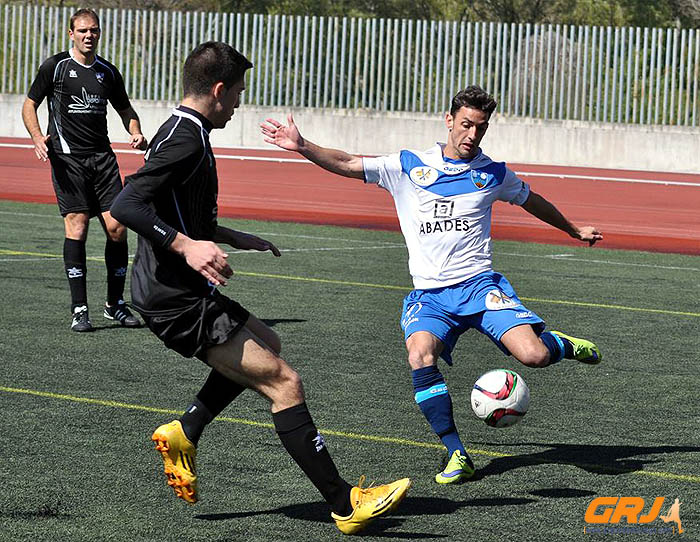 Los lojeños siguen en su empeño de jugar la promoción (CASTILLO)