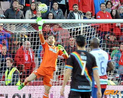 Jesús Fernández debutó con el Granada (J. M. BALDOMERO)