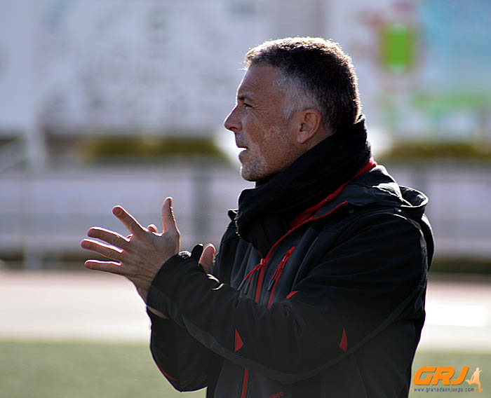 Óscar Felipe, entrenador del FC Cubillas (GRJ)