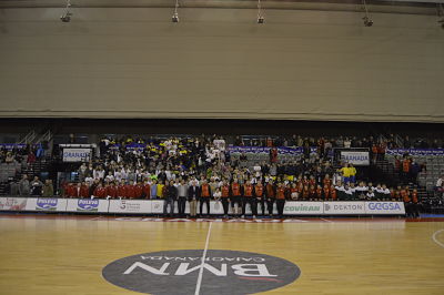 Foto de familia de los equipos participantes 