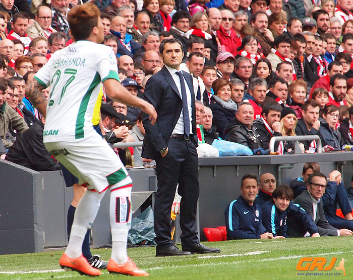 Peñaranda con Ernesto Valverde al fondo (LOF)