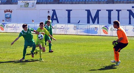 Una acción de la final de consolación en Almuñecar (GRJ)