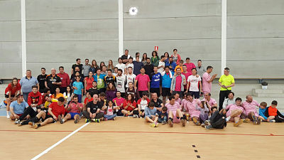 Foto de familia de los equipos participantes 