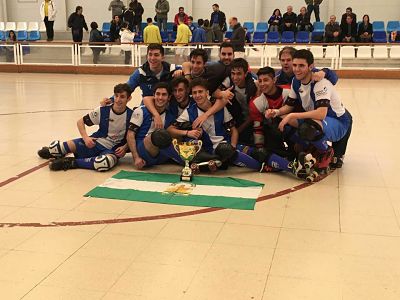 El equipo de Cájar celebra su triunfo 