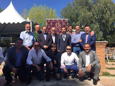 Foto de familia de los historiadores del club 