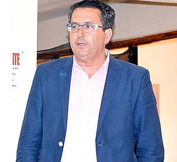 Canito luchará por la presidencia de la FAF (LÁZARO)