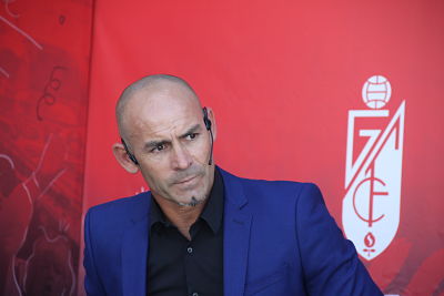 Paco Jémez ya luce como rojiblanco (GRJ)