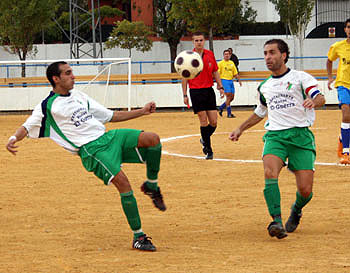 El Huétor Vega ha conseguido el segundo ascenso consecutivo