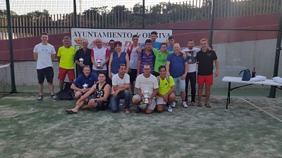 Participantes en la liga de Pádel 