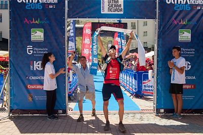 Queral atravesó la meta en primer lugar 
