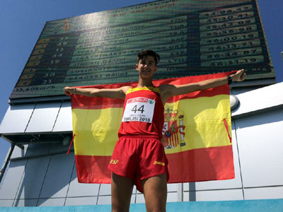 José Manuel Pérez celebrando su cuarta plaza