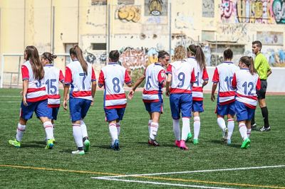 El femenino está listo para comenzar a trabajar 