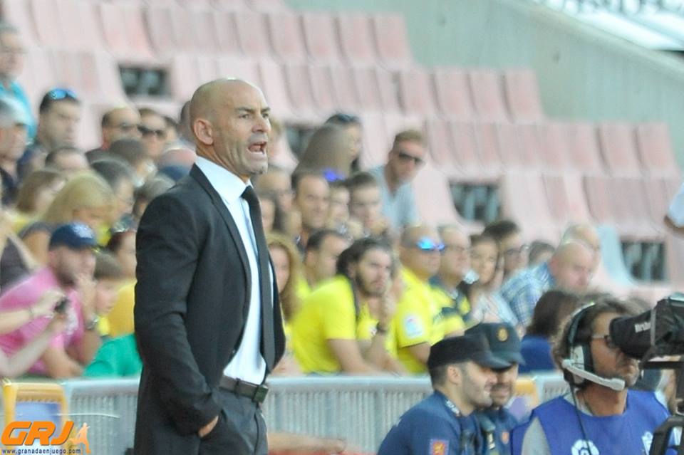 Paco Jémez debutó como entrenador del Granada CF (J. M. BALDOMERO)