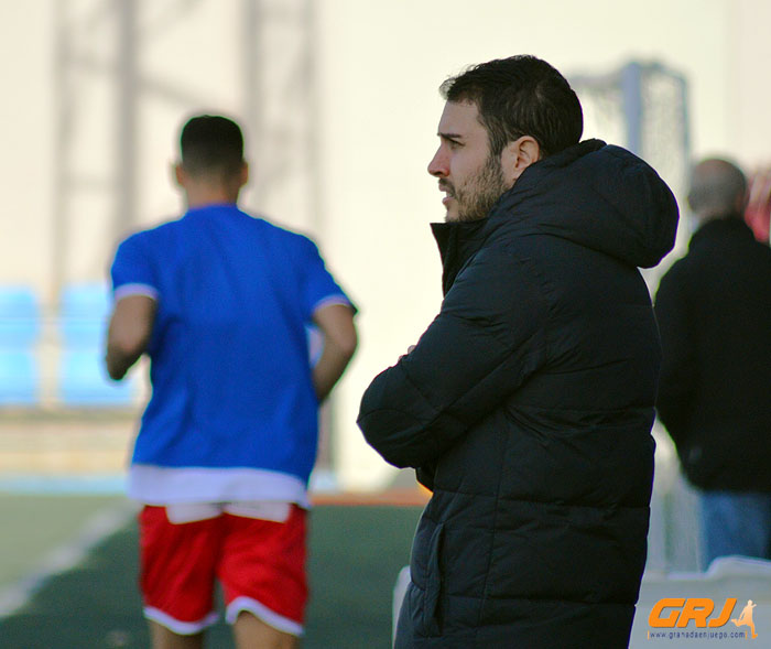 José Manuel García siguiendo un encuentro de la pasada temporada