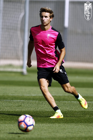 Samper en su primer entrenamiento como rojiblanco (GCF)
