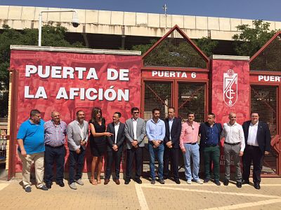 La afición ya tiene su puerta (JOSÉ VELASCO)