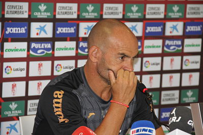 Jémez ha pasado por la sala de prensa 