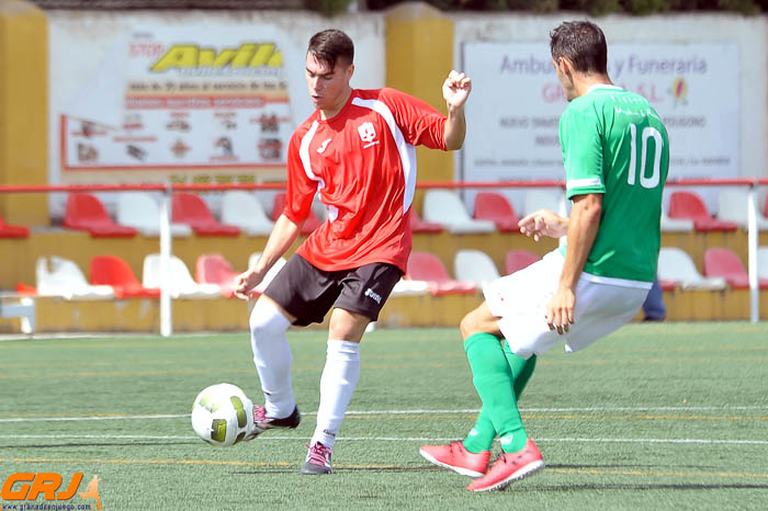 Cristian, autor del tanto, en una acción del encuentro (JOSÉ M. BALDOMERO)