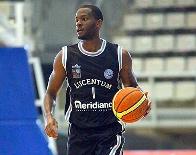 Adrian Bowie, nuevo jugador del Coviran Granada