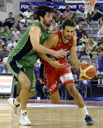 Los nazaríes afrontan su primer desplazamiento (PHOTOGRAPHERSSPORTS)