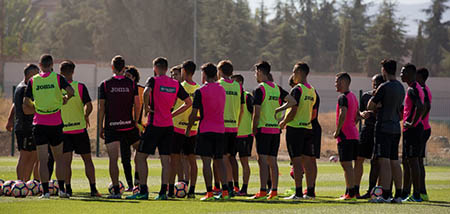 El plantel nazarí ha regresado al trabajo en la Ciudad Deportiva (GRANADA CF)