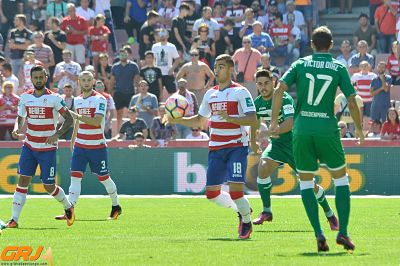 Alcaraz presenta sus cartas en el Calderón con e Granada (BALDOMERO)