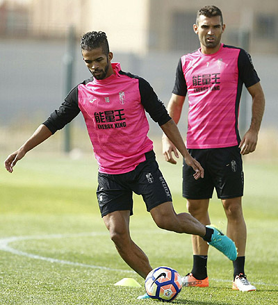 Carcela ha participado en el entreno de hoy (GRANADA CF)