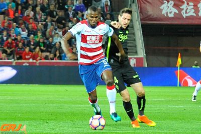 Uche en el partido contra el Sporting (JM BALDOMERO)
