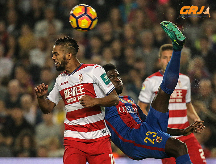 Carcela-González en una acción del encuentro ante el Barça (LOF)